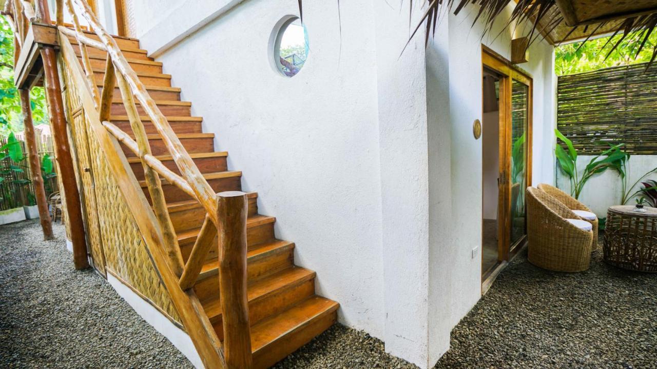 Serenity Hotel El Nido Exterior photo